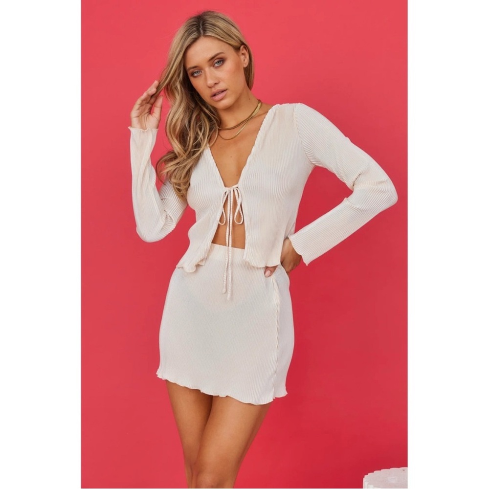 Hello Molly Cher Tie Top - Cream Champagne Light Gold